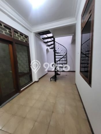 Jual Cepat Hunian Elegan Cozy di Jakarta Barat Jual Cepat Hunian Elegan Cozy di Jakarta Barat