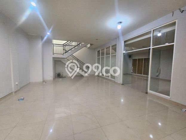 FOR SALE! Ruko di Cengkareng Jakarta Barat, LT 165m2, LB 400m2 FOR SALE! Ruko di Cengkareng Jakarta Barat, LT 165m2, LB 400m2