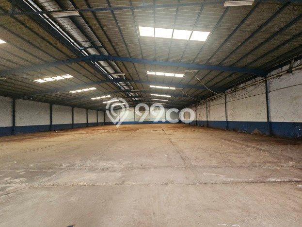 AREA BERKEMBANG! Gudang Disewakan di Dadap, Luas 2400m², Siap Bisnis AREA BERKEMBANG! Gudang Disewakan di Dadap, Luas 2400m², Siap Bisnis