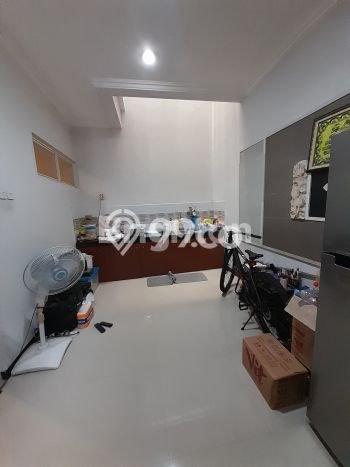 INVESTASI TEPAT! Rumah area Serengan, LT 65m² Bangunan 130m² INVESTASI TEPAT! Rumah area Serengan, LT 65m² Bangunan 130m²