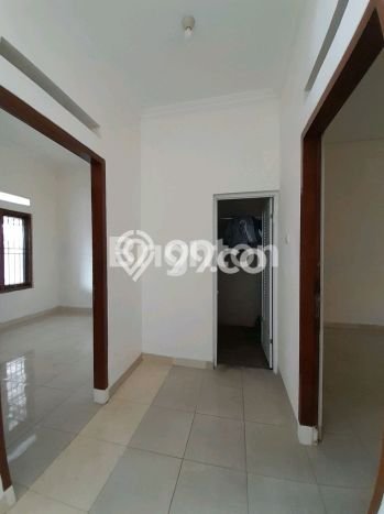 Rumah Nyaman di Colomadu, 0 KT, Lingkungan Strategis, Luas 115m2m² LB 115m2m² Rumah Nyaman di Colomadu, 0 KT, Lingkungan Strategis, Luas 115m2m² LB 115m2m²