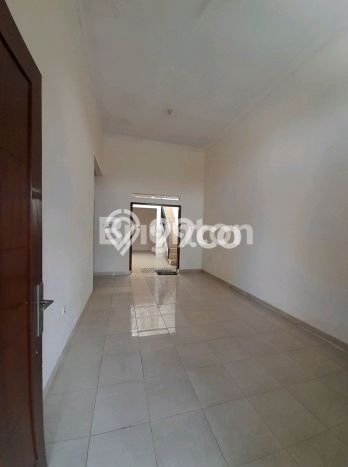 Rumah Nyaman di Colomadu, 0 KT, Lingkungan Strategis, Luas 115m2m² LB 115m2m² Rumah Nyaman di Colomadu, 0 KT, Lingkungan Strategis, Luas 115m2m² LB 115m2m²