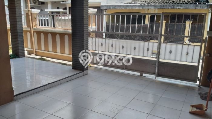 HOT DEAL! Rumah area Gentan, 1 KM, Area Strategis, Luas 100m² Bangunan 100m² HOT DEAL! Rumah area Gentan, 1 KM, Area Strategis, Luas 100m² Bangunan 100m²