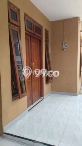 HOT DEAL! Rumah area Gentan, 1 KM, Area Strategis, Luas 100m² Bangunan 100m² HOT DEAL! Rumah area Gentan, 1 KM, Area Strategis, Luas 100m² Bangunan 100m²