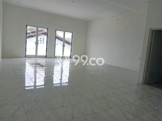 Ruko Area Premium di Serengan, Luas 140m², For Rent, Area Komersial Ruko Area Premium di Serengan, Luas 140m², For Rent, Area Komersial