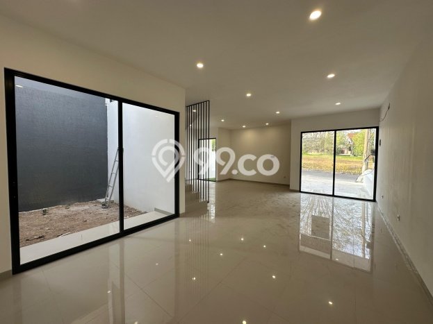 For Sale Hunian Rumah Terawat 2 KT di Cikarang, Bekasi For Sale Hunian Rumah Terawat 2 KT di Cikarang, Bekasi