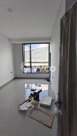 Dijual Rumah Premium dengan Fasilitas Sekitar Komplit di Kebon Jeruk, Jakarta Barat Dijual Rumah Premium dengan Fasilitas Sekitar Komplit di Kebon Jeruk, Jakarta Barat