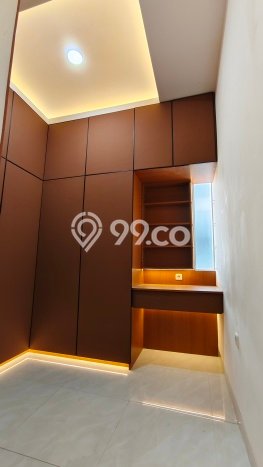 Ready to Use! Premium House LT 90m2 Desain Elegan di Duri Kepa Ready to Use! Premium House LT 90m2 Desain Elegan di Duri Kepa