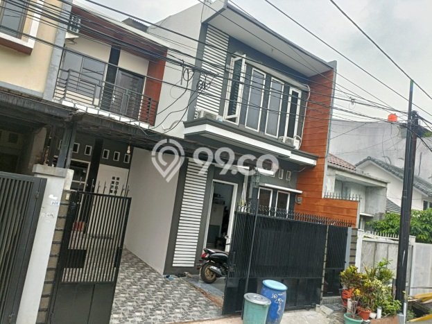 Dijual Rumah Eksklusif 7 KT di Meruya, Jakarta Barat Dijual Rumah Eksklusif 7 KT di Meruya, Jakarta Barat