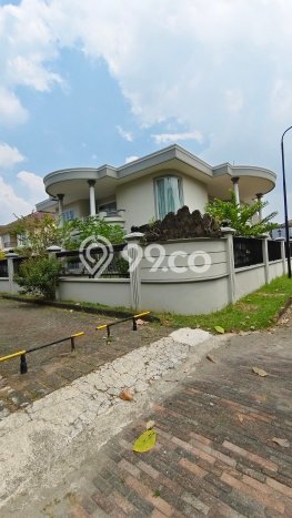 Ready to Use! Premium House LT 818m2 Desain Modern di Modernland Ready to Use! Premium House LT 818m2 Desain Modern di Modernland