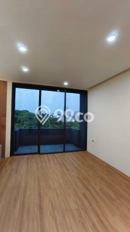Siap Huni Rumah Mewah 4 Kamar di Kebon Jeruk Dekat ke Mana Pun Siap Huni Rumah Mewah 4 Kamar di Kebon Jeruk Dekat ke Mana Pun