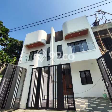 Dijual Hunian Rumah Nyaman 4 KT di Meruya, Jakarta Barat Dijual Hunian Rumah Nyaman 4 KT di Meruya, Jakarta Barat