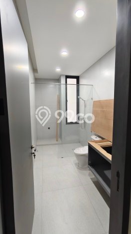 Siap Huni Rumah Mewah 4 Kamar di Kebon Jeruk Dekat ke Mana Pun Siap Huni Rumah Mewah 4 Kamar di Kebon Jeruk Dekat ke Mana Pun