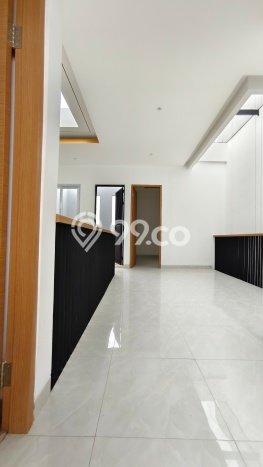 Ready to Use! Premium House LT 90m2 Desain Elegan di Duri Kepa Ready to Use! Premium House LT 90m2 Desain Elegan di Duri Kepa