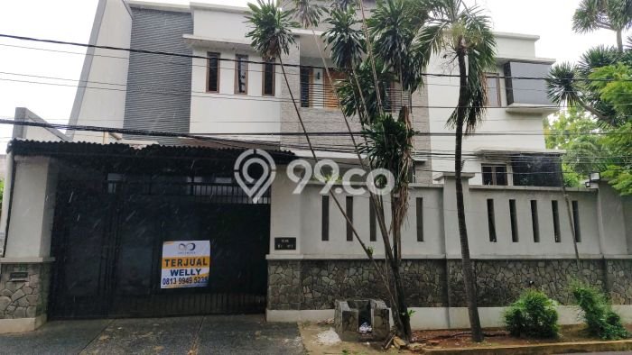 Rumah Luxury Modern Tanpa Renovasi di Meruya Jakarta Barat Rumah Luxury Modern Tanpa Renovasi di Meruya Jakarta Barat