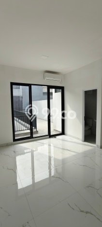 Jual Rumah Mewah Megah Dengan View Eksklusif di Meruya, Jakarta Barat Jual Rumah Mewah Megah Dengan View Eksklusif di Meruya, Jakarta Barat