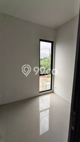 For Sale Hunian Rumah Nyaman 4 KT di Semanan, Jakarta Barat For Sale Hunian Rumah Nyaman 4 KT di Semanan, Jakarta Barat
