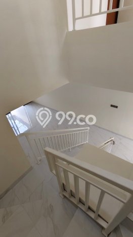 Rumah Minimalis 4 KT LT 125m2 di Meruya Rumah Minimalis 4 KT LT 125m2 di Meruya