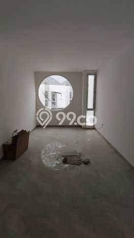 Dijual Hunian Rumah Terawat 3 KT di Taman Surya, Jakarta Barat Dijual Hunian Rumah Terawat 3 KT di Taman Surya, Jakarta Barat