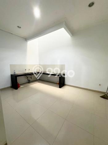 Rumah Elit LB 110m2 Siap Pakai Desain Elegan di Duri Kepa, Jakarta Barat Rumah Elit LB 110m2 Siap Pakai Desain Elegan di Duri Kepa, Jakarta Barat