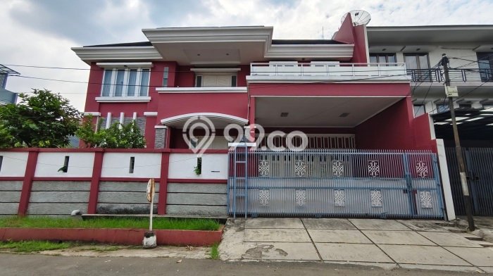 Dijual Rumah Luas Elegan Dengan View Cantik di Green Ville, Jakarta Barat Dijual Rumah Luas Elegan Dengan View Cantik di Green Ville, Jakarta Barat