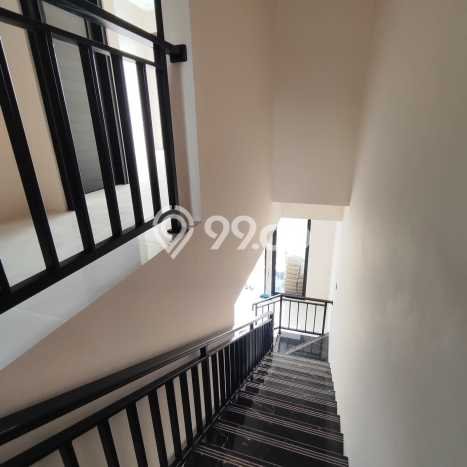 Jual Rumah Eksklusif 3 KT di Meruya, Jakarta Barat Jual Rumah Eksklusif 3 KT di Meruya, Jakarta Barat