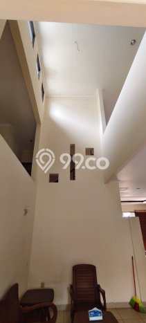 Ready to Use! Premium House LT 250m2 Desain Elegan di Meruya Ready to Use! Premium House LT 250m2 Desain Elegan di Meruya