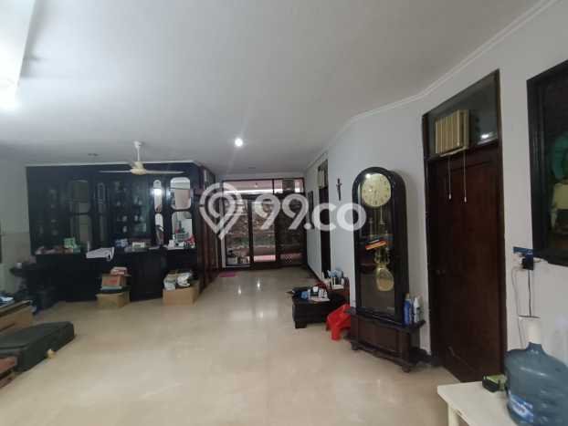 Rumah Luxury Modern Tanpa Renovasi di Intercon Jakarta Barat Rumah Luxury Modern Tanpa Renovasi di Intercon Jakarta Barat