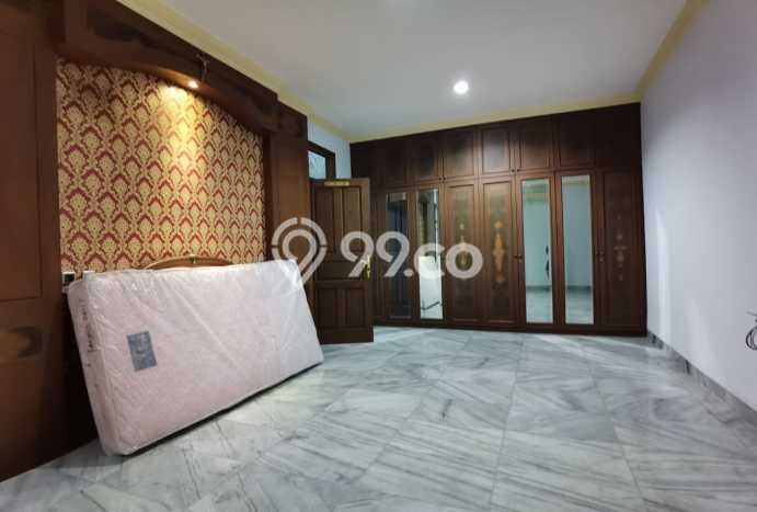 Jual Rumah Mewah Elegan Dengan View Cantik di Meruya, Jakarta Barat Jual Rumah Mewah Elegan Dengan View Cantik di Meruya, Jakarta Barat