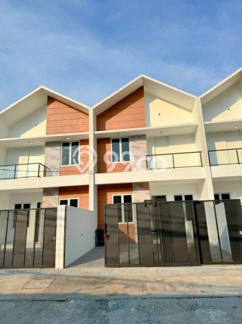 Rumah Modern 3 KT di Meruya Jakarta Barat Semi Furnished Rumah Modern 3 KT di Meruya Jakarta Barat Semi Furnished