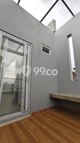 Ready to Use! Premium House LT 90m2 Desain Elegan di Duri Kepa Ready to Use! Premium House LT 90m2 Desain Elegan di Duri Kepa