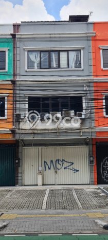 SEWA TERBAIK! Ruko Kawasan Cilandak, Luas 96m2m², Kawasan Ramai, Ready Pakai SEWA TERBAIK! Ruko Kawasan Cilandak, Luas 96m2m², Kawasan Ramai, Ready Pakai