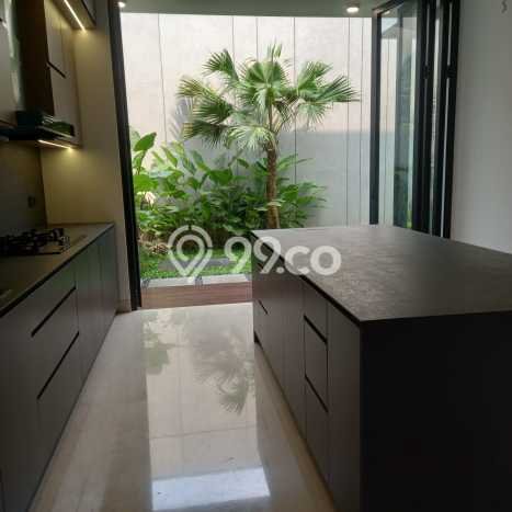 Rumah Eksklusif Dijual LT 517m2 di Cilandak, Jakarta Selatan Rumah Eksklusif Dijual LT 517m2 di Cilandak, Jakarta Selatan