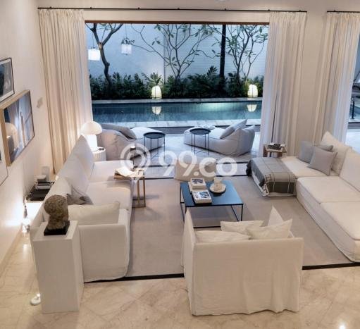 Hunian Minimalis dengan LT 670m2 & LB 525m2 Disewakan di Kemang Hunian Minimalis dengan LT 670m2 & LB 525m2 Disewakan di Kemang