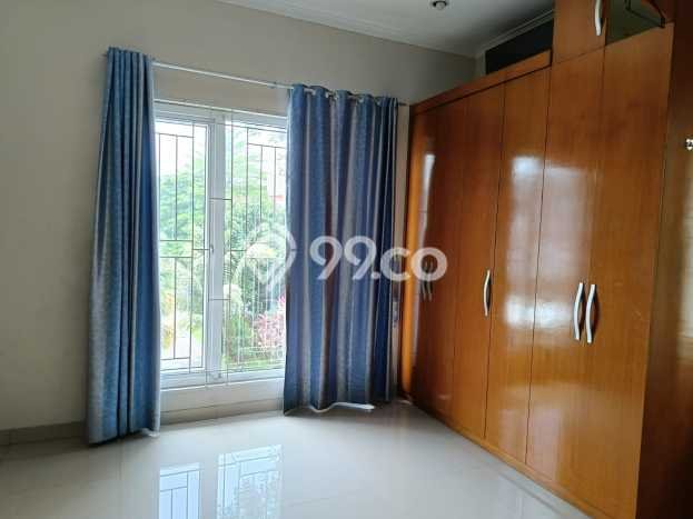 For Sale Rumah 4 Kamar Lokasi Ideal Nyaman dan Strategis di Ciputat For Sale Rumah 4 Kamar Lokasi Ideal Nyaman dan Strategis di Ciputat
