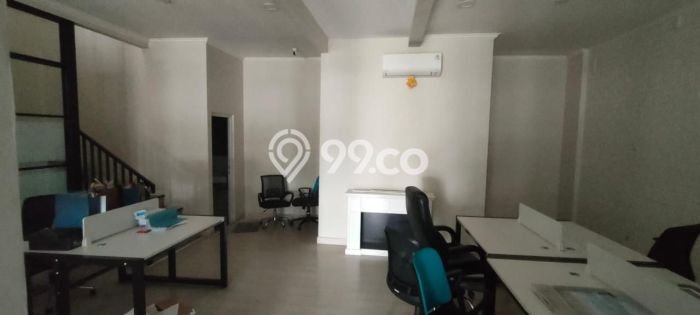 AREA BISNIS! Ruko Kawasan Ciputat, Luas 316m2m², Mainroad, Strategis AREA BISNIS! Ruko Kawasan Ciputat, Luas 316m2m², Mainroad, Strategis
