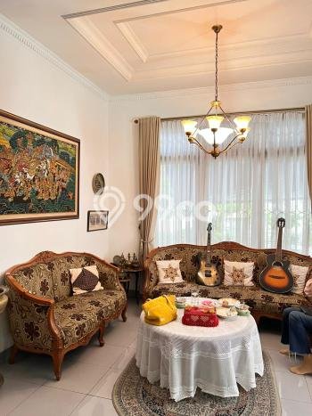 Hunian Elit LB 600m2 Siap Huni Desain Elegan di Bintaro, Tangerang Selatan Hunian Elit LB 600m2 Siap Huni Desain Elegan di Bintaro, Tangerang Selatan