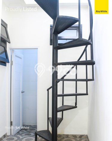 Rumah Lingkungan Nyaman kawasan Bintaro, Tangerang Selatan, LT 150m² Bangunan 190m² Rumah Lingkungan Nyaman kawasan Bintaro, Tangerang Selatan, LT 150m² Bangunan 190m²