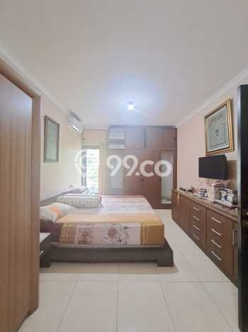 For Sale Hunian Rumah Nyaman 4 Kamar di Bintaro, Tangerang Selatan For Sale Hunian Rumah Nyaman 4 Kamar di Bintaro, Tangerang Selatan