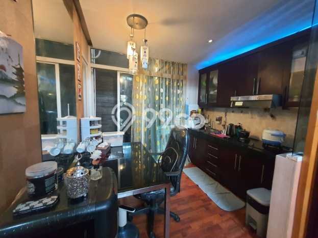 Dijual Hunian Rumah Terawat 3 KT di Bintaro, Tangerang Selatan Dijual Hunian Rumah Terawat 3 KT di Bintaro, Tangerang Selatan