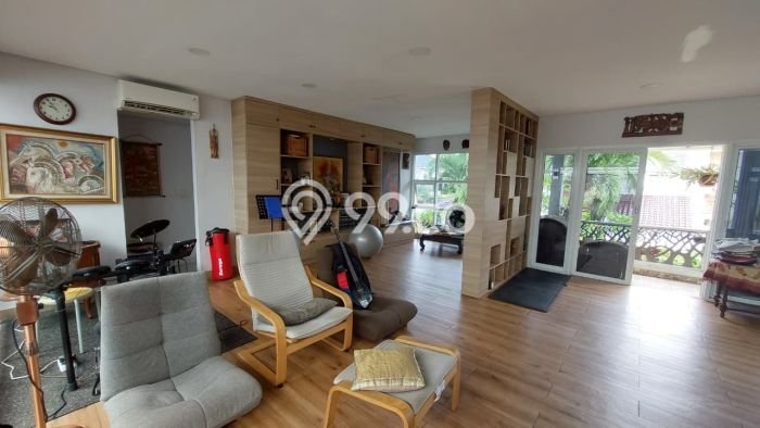 Hunian Elit LB 170m2 Siap Pakai Desain Elegan di Bintaro, Tangerang Selatan Hunian Elit LB 170m2 Siap Pakai Desain Elegan di Bintaro, Tangerang Selatan