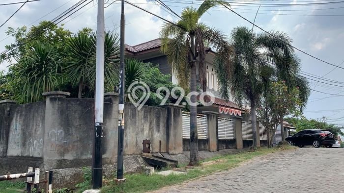 Rumah Luxury Modern Siap Huni di Cipadu Tangerang Rumah Luxury Modern Siap Huni di Cipadu Tangerang