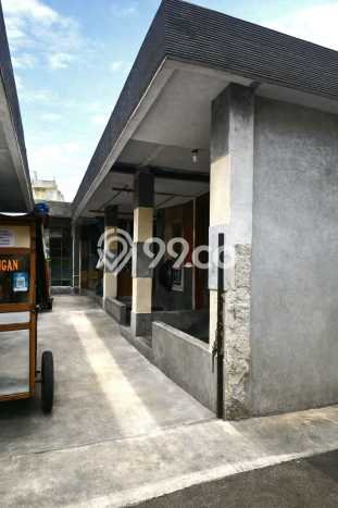 Dijual Cepat Rumah Bagus Siap Huni LB 300m2 di Ciputat, Tangerang Selatan Dijual Cepat Rumah Bagus Siap Huni LB 300m2 di Ciputat, Tangerang Selatan