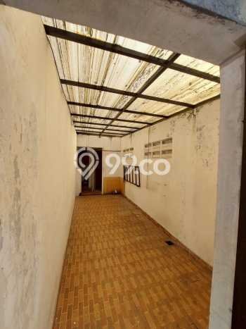 For Sale Rumah 4 Kamar Lokasi Ideal Bagus dan Strategis di Ciputat For Sale Rumah 4 Kamar Lokasi Ideal Bagus dan Strategis di Ciputat