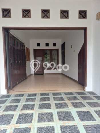Ready to Use! Premium House LT 222m2 Desain Modern di Sektor 9-Bintaro Ready to Use! Premium House LT 222m2 Desain Modern di Sektor 9-Bintaro
