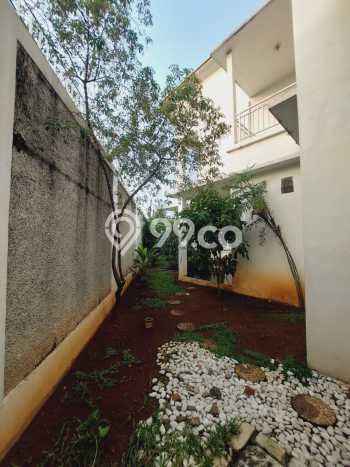 Rumah Luxury Modern Siap Huni di Bintaro Tangerang Selatan Rumah Luxury Modern Siap Huni di Bintaro Tangerang Selatan