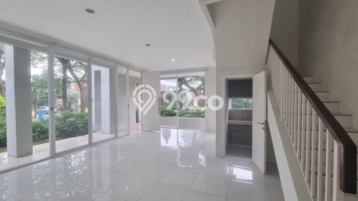 Jual Rumah Luas Megah Dengan View Cantik di Sektor 9-Bintaro, Tangerang Selatan Jual Rumah Luas Megah Dengan View Cantik di Sektor 9-Bintaro, Tangerang Selatan
