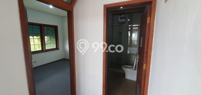 Hunian Elit LB 480m2 Siap Pakai Desain Elegan di Setra Sari, Bandung Hunian Elit LB 480m2 Siap Pakai Desain Elegan di Setra Sari, Bandung