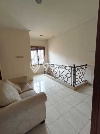 Jual Rumah Luas Elegan Dengan View Cantik di Pondok Indah, Jakarta Selatan Jual Rumah Luas Elegan Dengan View Cantik di Pondok Indah, Jakarta Selatan