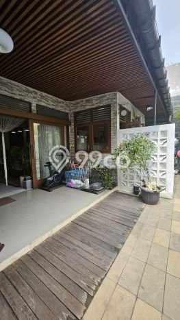 Hunian Elit LB 250m2 Siap Pakai Desain Elegan di Sektor 2 - Bintaro, Jakarta Selatan Hunian Elit LB 250m2 Siap Pakai Desain Elegan di Sektor 2 - Bintaro, Jakarta Selatan